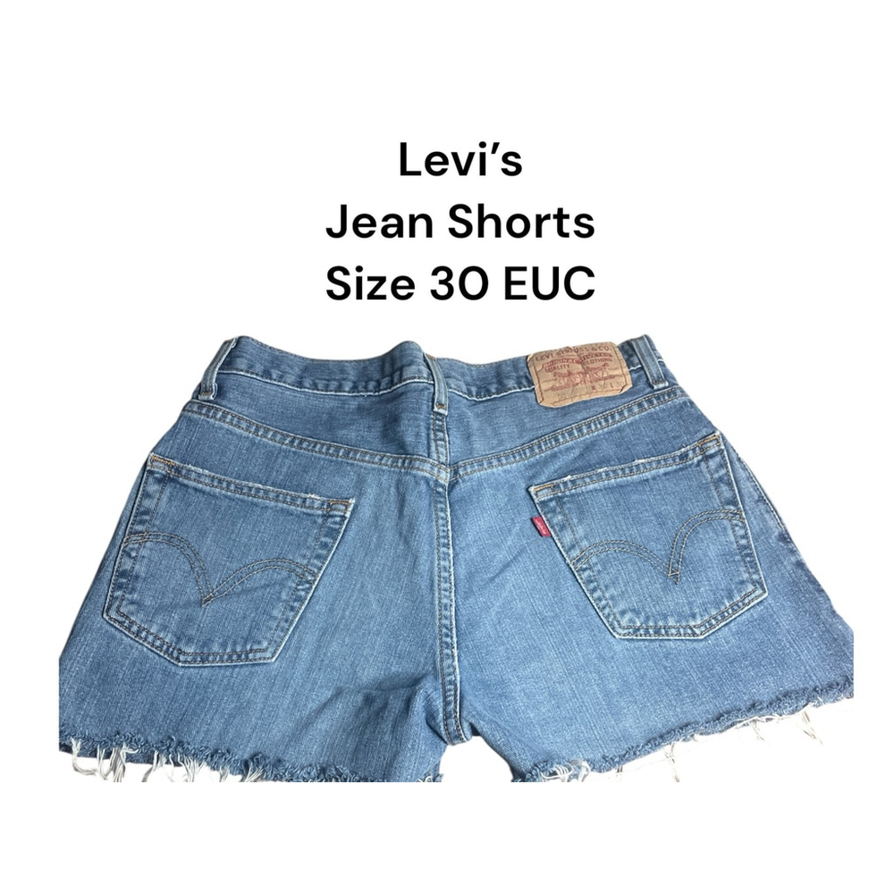 Women's Levi's Denim Shorts Size 30 Blue